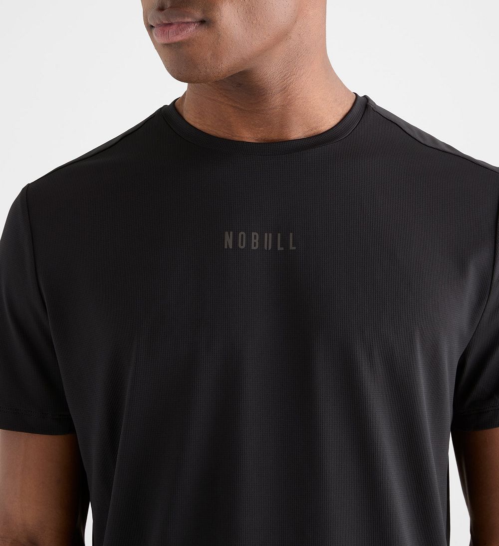 Men NOBULL Deltapeak® Micro Textured T-Shirt Black | DHYUK-4607