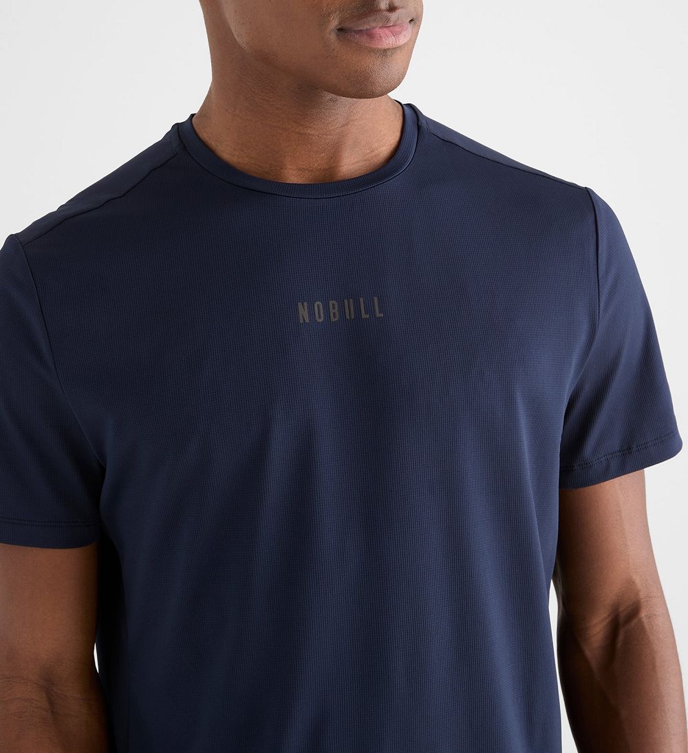 Men NOBULL Deltapeak® Micro Textured T-Shirt Night Navy | VLMRJ-9750