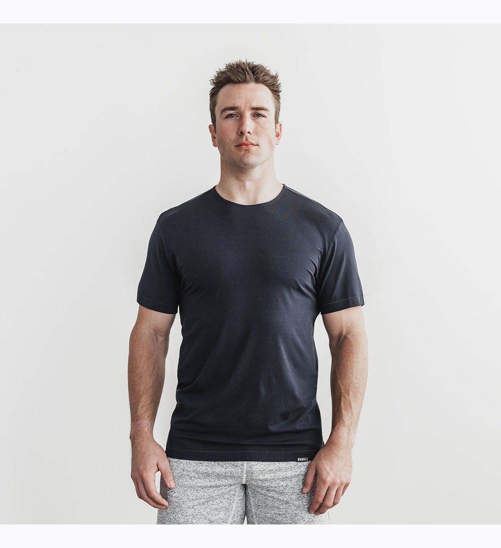 Men NOBULL Lightweight T-Shirt Navy | QGNOD-2670