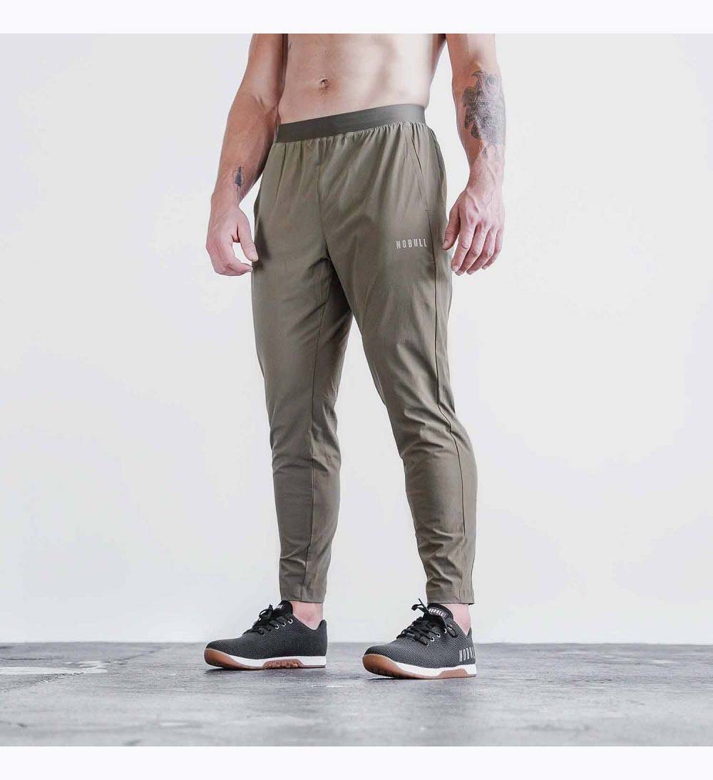 Men NOBULL Lightweight Woven Track Pants Army Green | VMTOA-2395