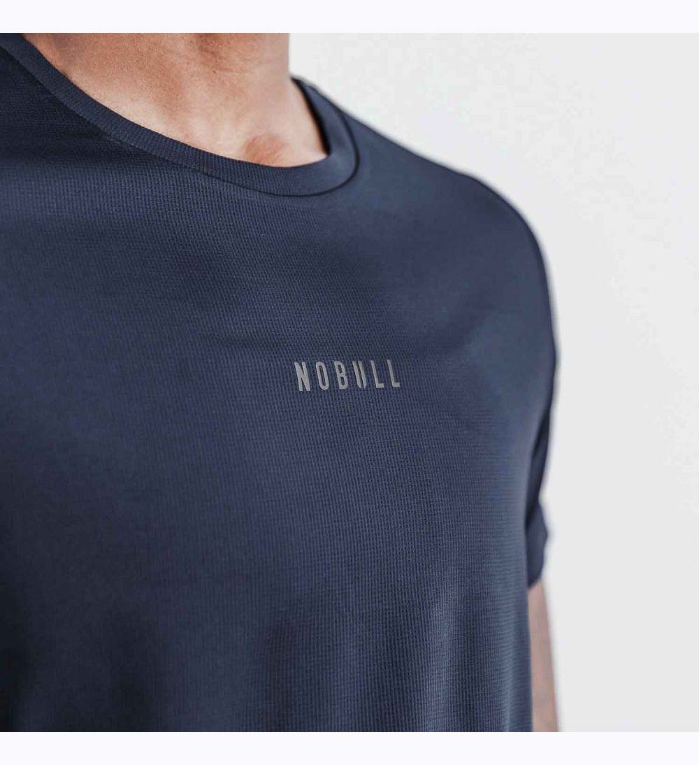 Women NOBULL Deltapeak® Micro Textured T-Shirt Night Navy | LNFAU-5810