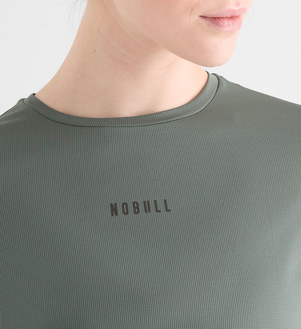 Women NOBULL Deltapeak® Micro Textured T-Shirt Dark Grey | HSGED-5812