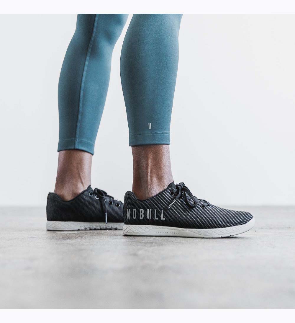 Women NOBULL High-Rise Matte 25