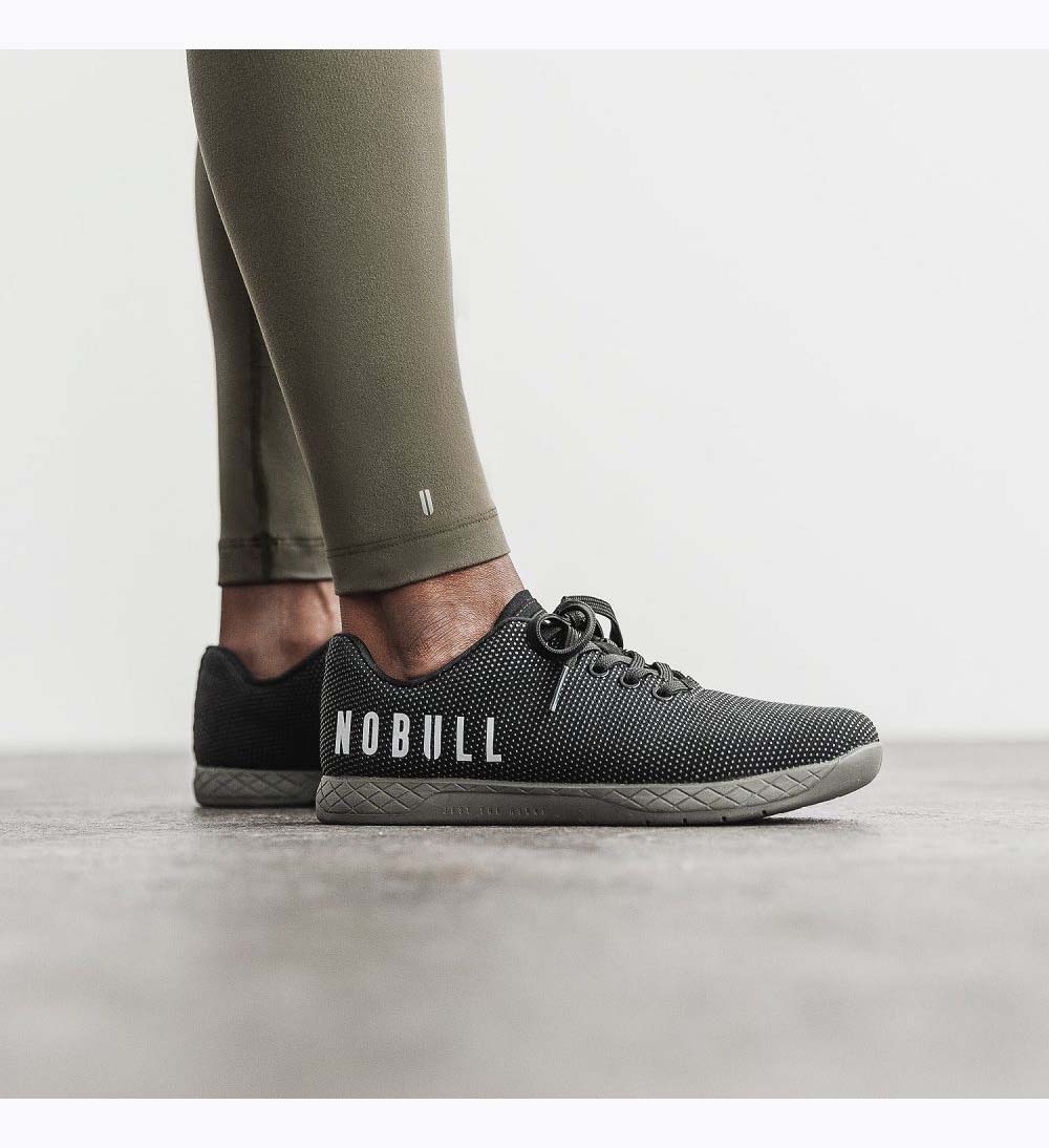 Women NOBULL High-Rise Matte 28