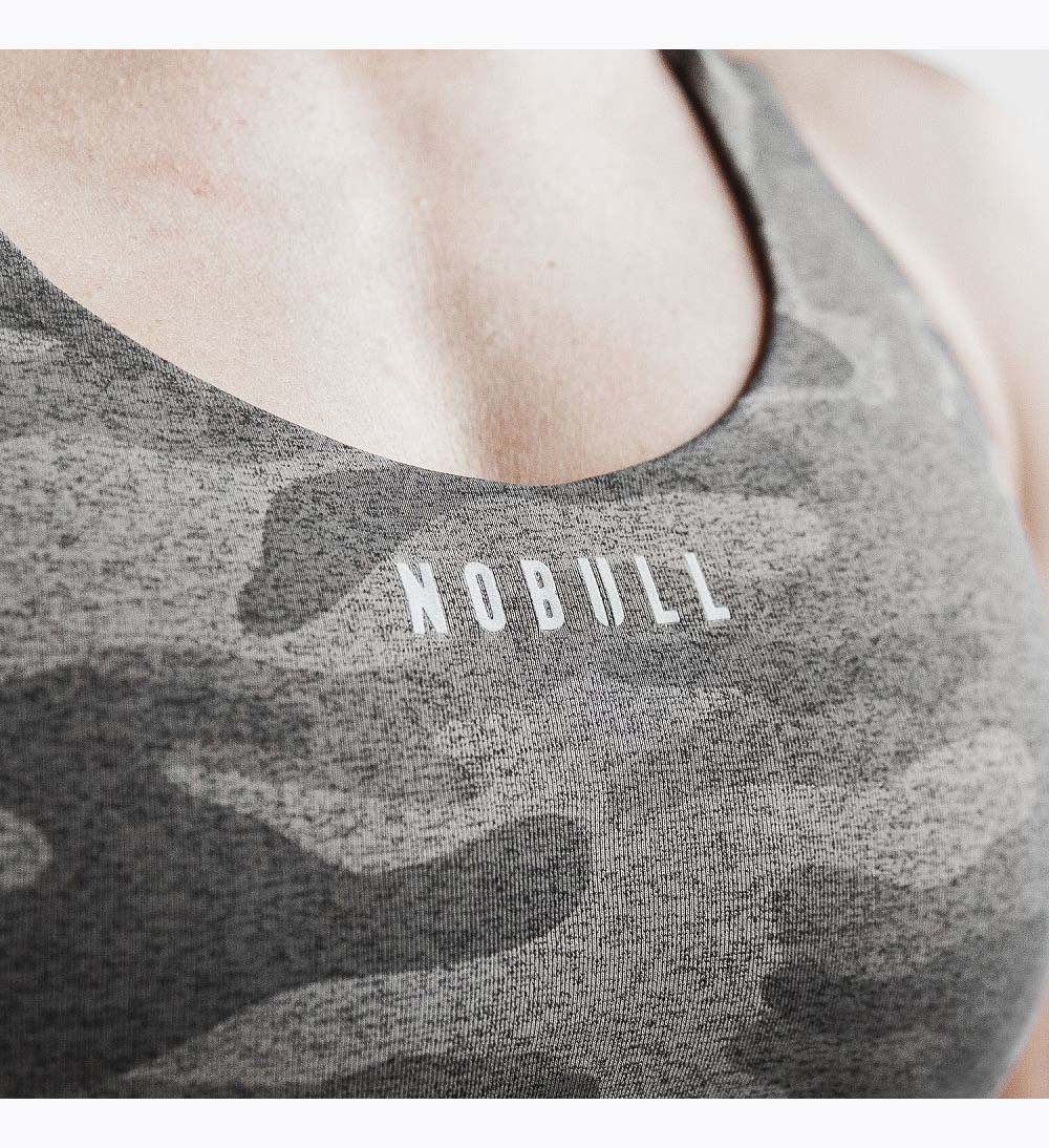 Women NOBULL Plush Heather Pace Sports Bra Greenk Camo | BSJFL-9620